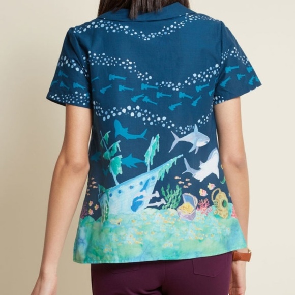 Modcloth Shark Top NEW Super RARE - Picture 3 of 8